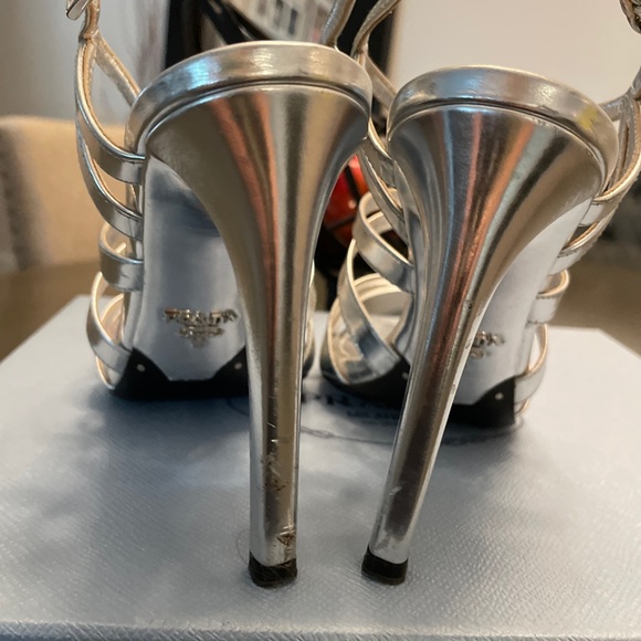 Prada Leather Metallic Silver Heels Sz 37 - Picture 10 of 10